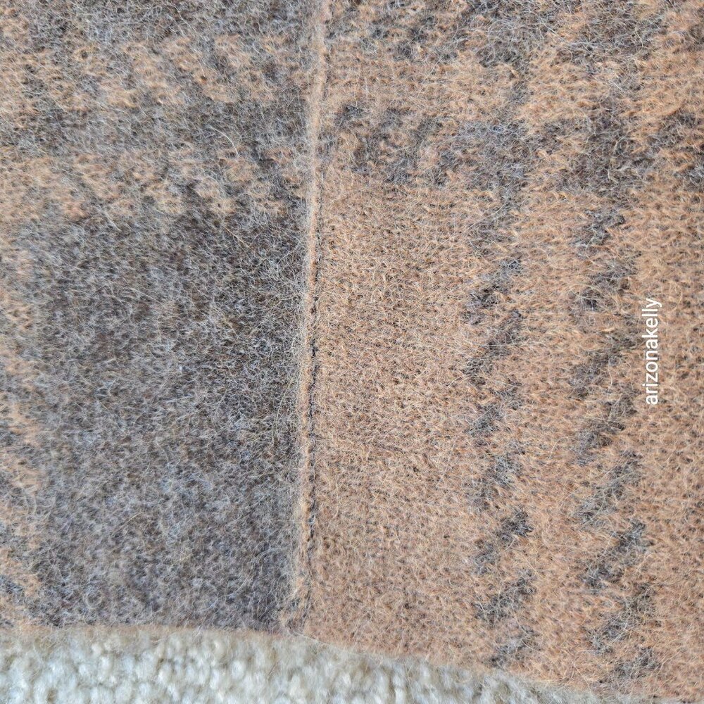NWOT Everlane Alpaca Patterned Scarf in Cocoa & Tiger's Eye - Picture 8 of 13